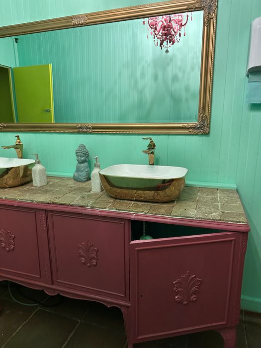 Set baie (chiuvete, robineți, oglindă, blat)