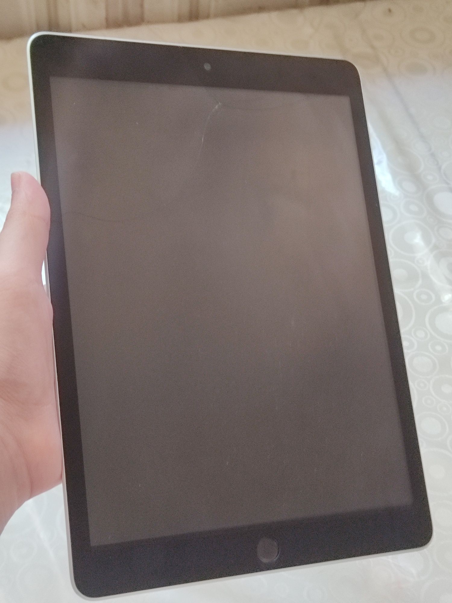 iPad 9 Sotiladi 396с/89%