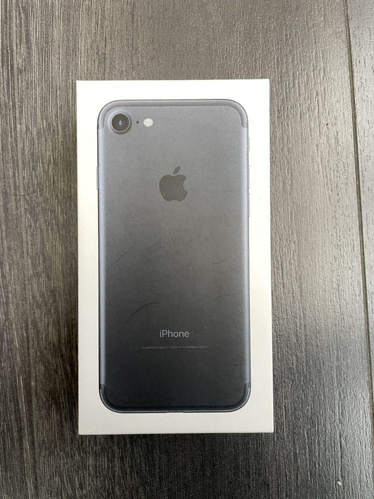 Iphone 7 / 32GB.