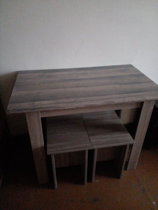 Стол обеденный новый !