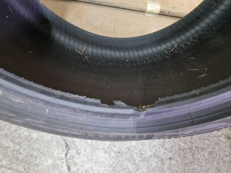 2 Pirelli R21 305/30
летни гуми
DOT2819
