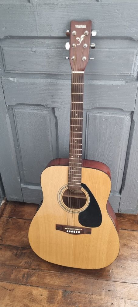 Chitara clasica Yamaha FX 310, stare foarte buna