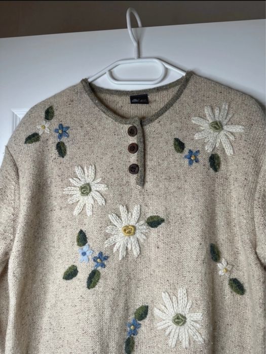 Bluză C&A cu lână și mătase în compoziție