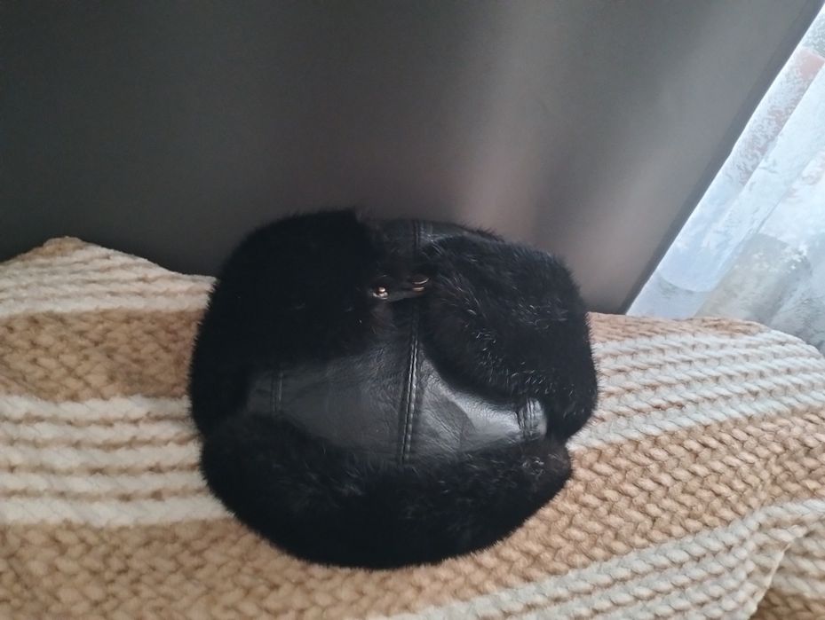 Продам шапку норковую