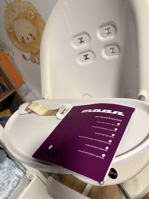 Scaun de masa Mima moon