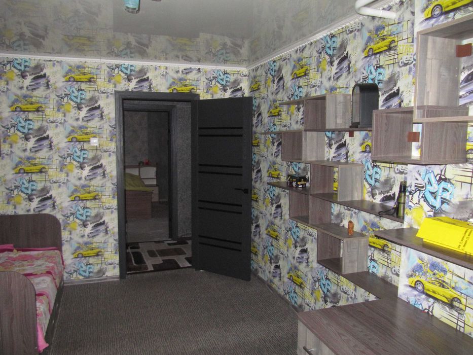 Дом кирпичн 5-комн, 3х-этажн на Аблакетке