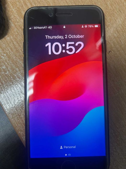 iphone se 2020 отлично състояние