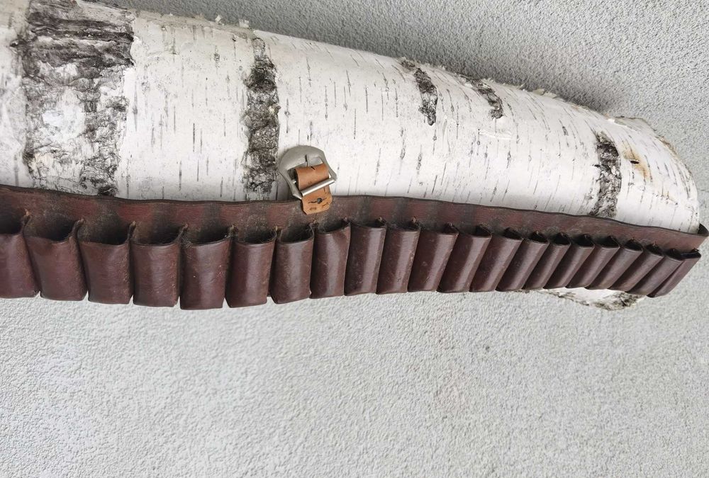 Cartusiera-centura de vanatoare anii 70