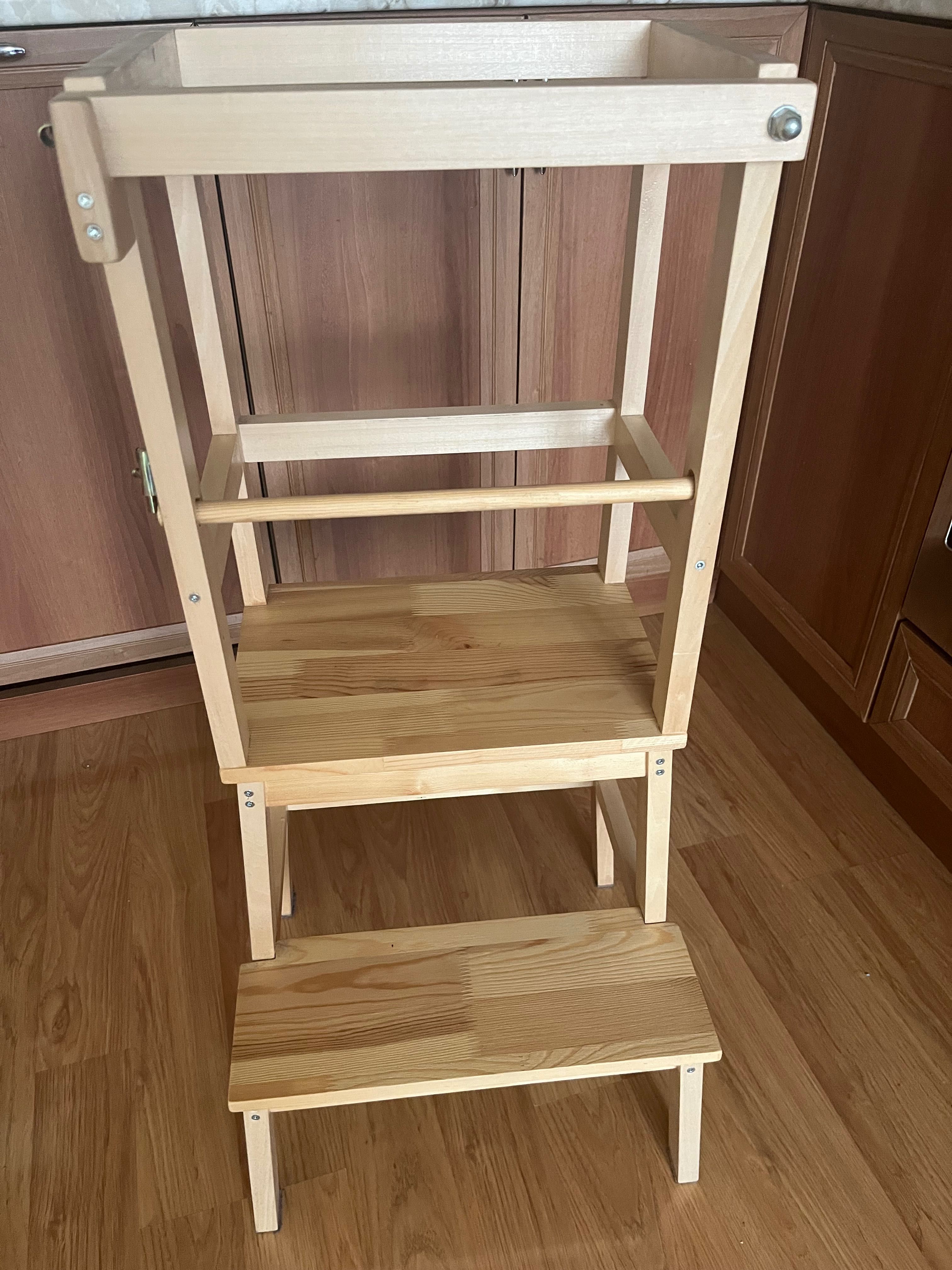 Монтесори кула от масивно дърво