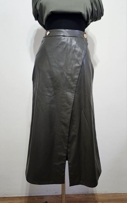 Юбка из экокожи в двух расцветках