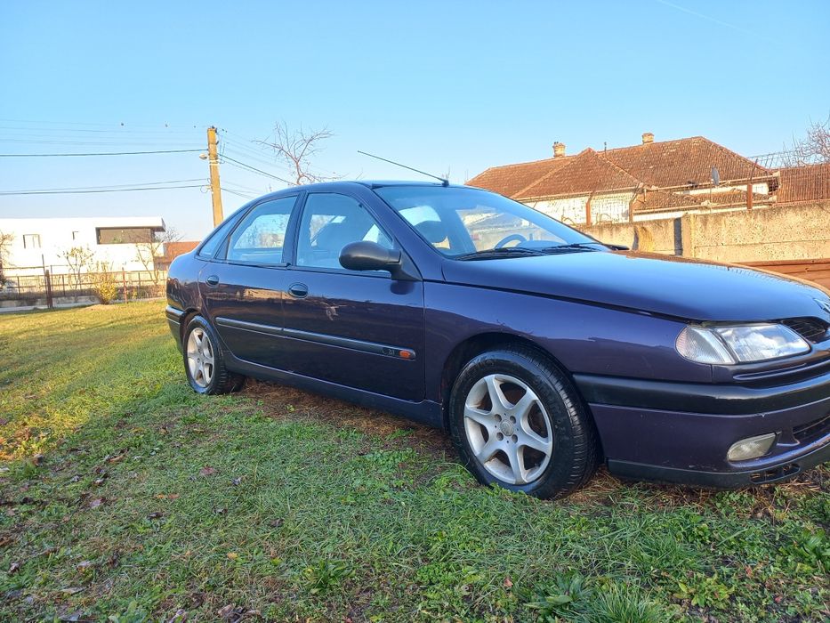 Vând Renault Laguna, benzină, 2000 cmc, af 1994, pentru colecționari