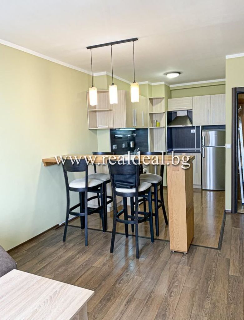 Дава се под наем Двустаен апартамент в София, Център - 65 кв.м за 400 € - Снимка #1
