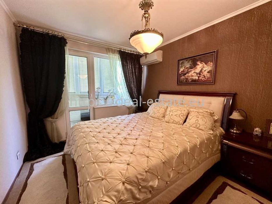 Продава се Тристаен апартамент в Благоевград, Широк център - 124 кв.м за 1855 €/кв.м - Снимка #6