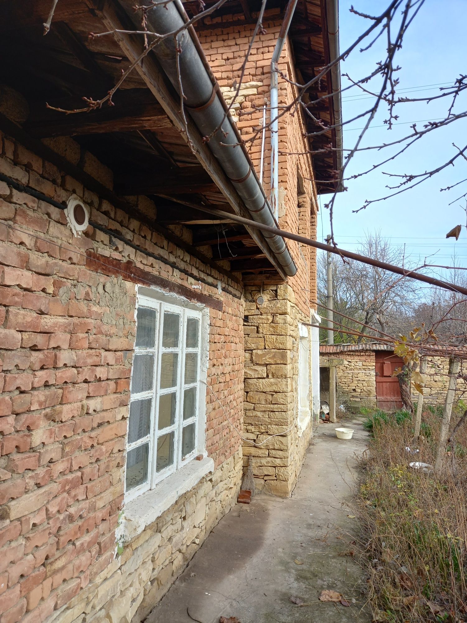 Продавам си къщата в село Обединение