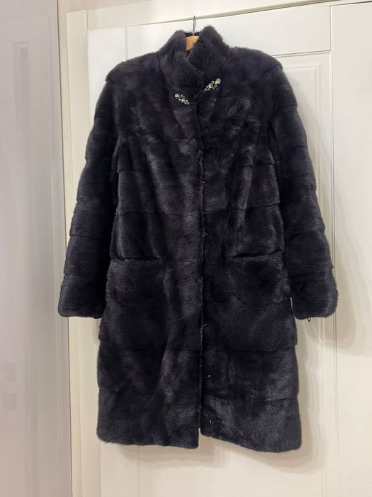 Продам норковую шубу