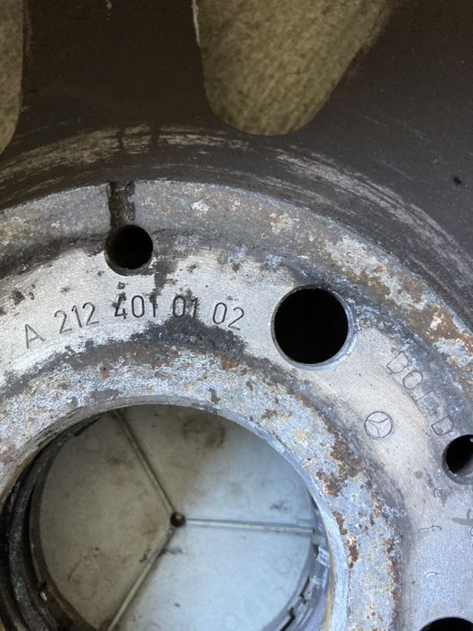 Джанти с гуми за Мерцедес 225/55/16