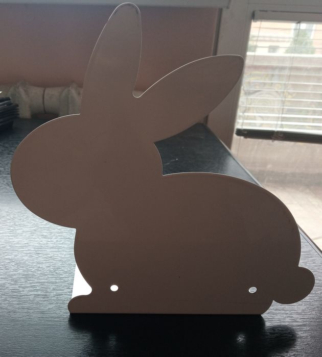 Стенна поличка Зайче