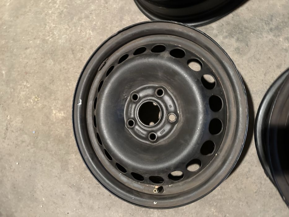 Комплект железни джанти 5х112