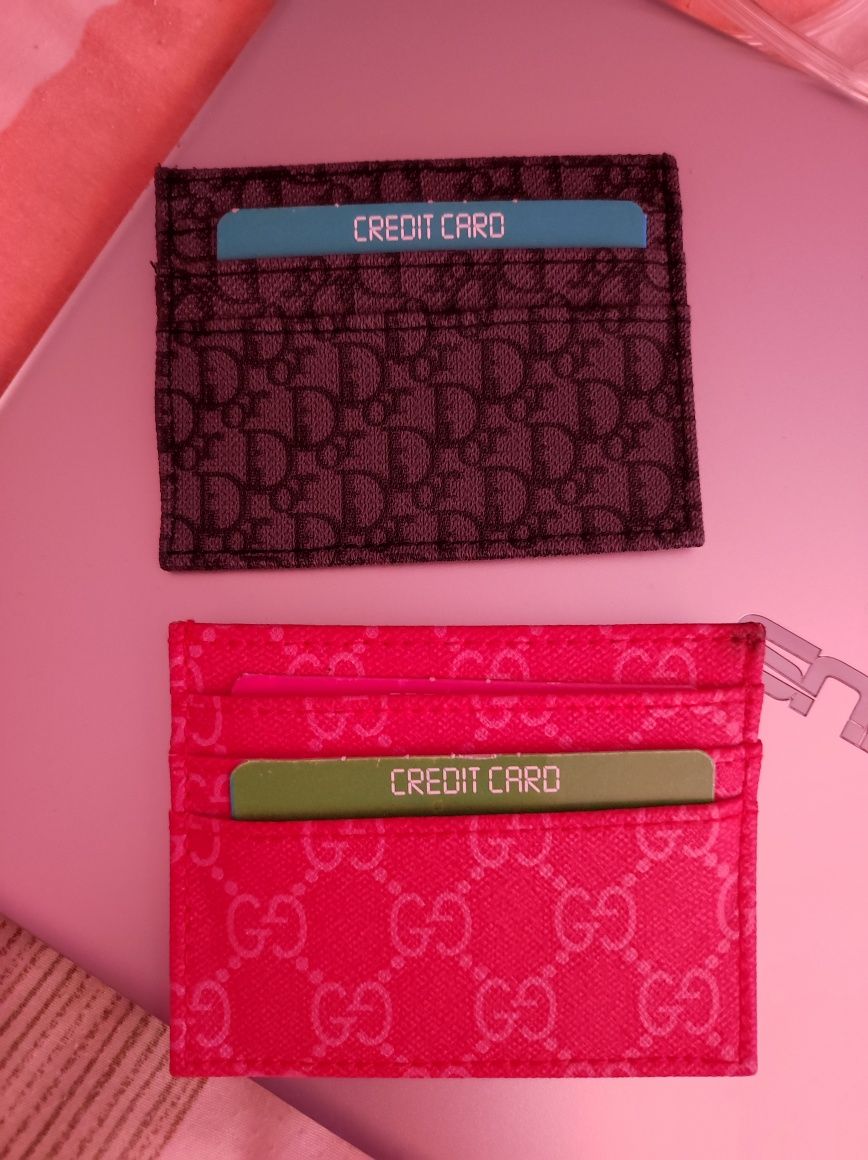 Калъф за кредитни карти