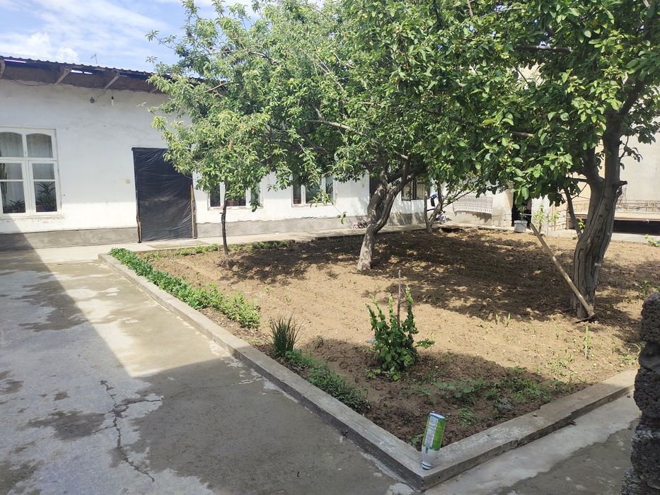 Uy sotiladi Manzil Qibray tumani Bunyodkor Mahalasi (Limanariya)