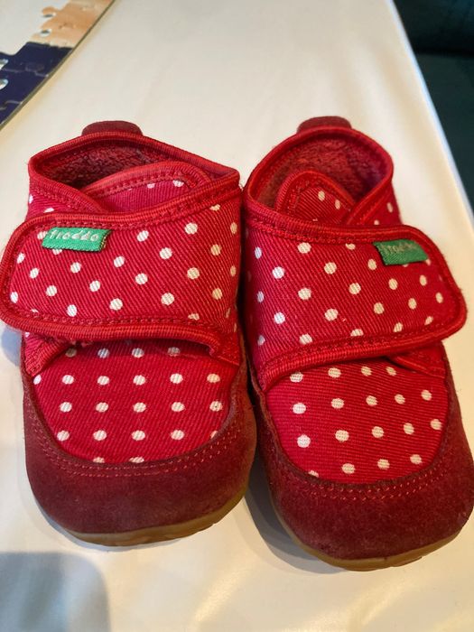 Боси пантофи froddo 21 номер