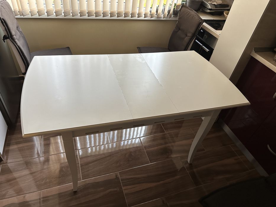 Трапезна разтегателна маса