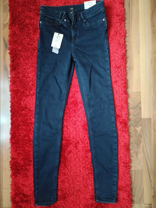 Blugi River Island mărimea xs