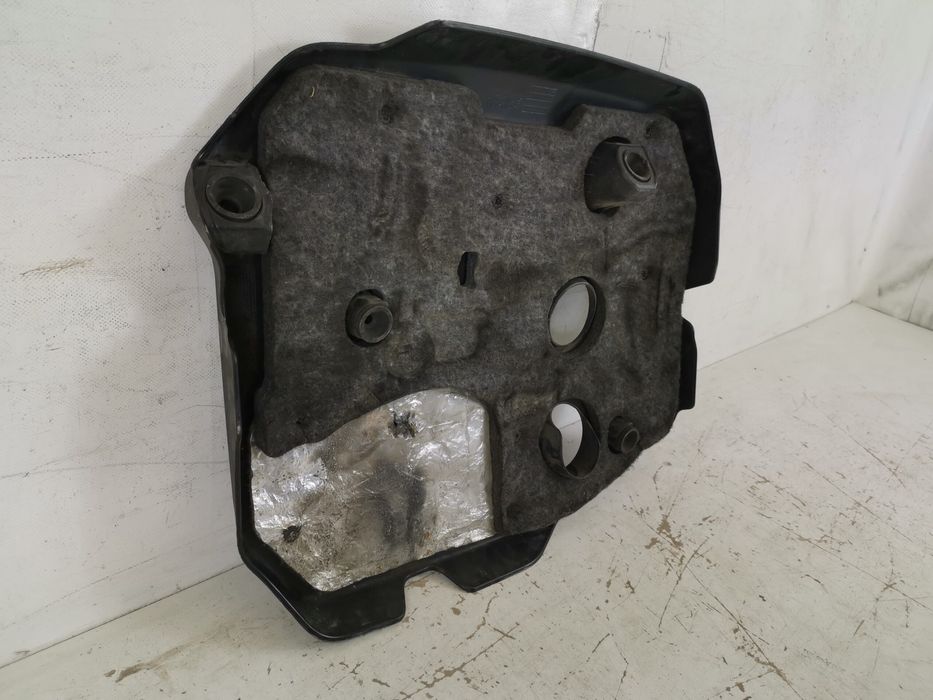 Капак на Двигател Мазда 5 / Mazda 5 2 Оригинален, В Добро Състояние