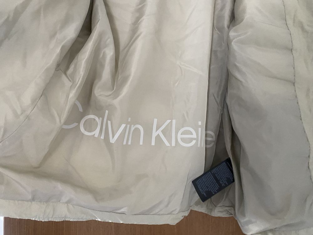 Яке Calvin Klein