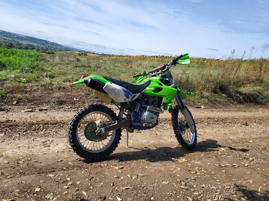 Cross kawasaki 250