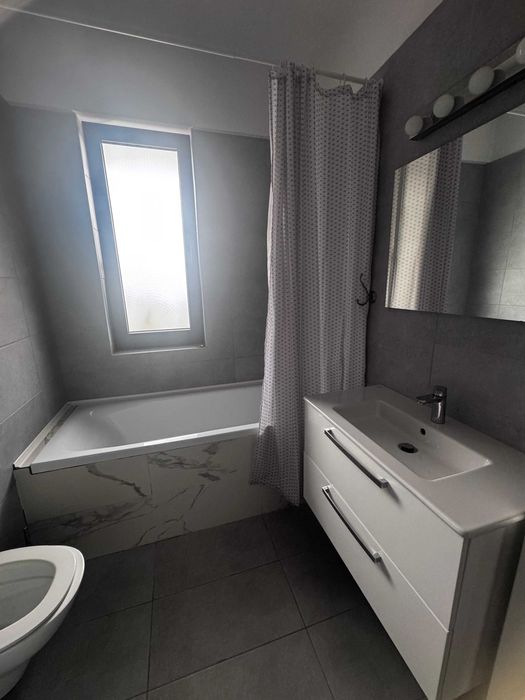 Proprietar inchiriez apartament 2 camere + parcare, zona Eugen Ionesco