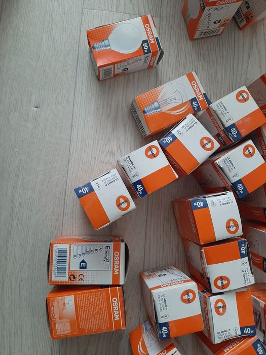 Продаю     лампочки