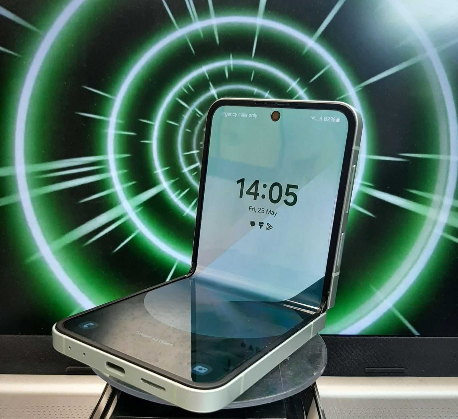 Samsung Z Flip 6