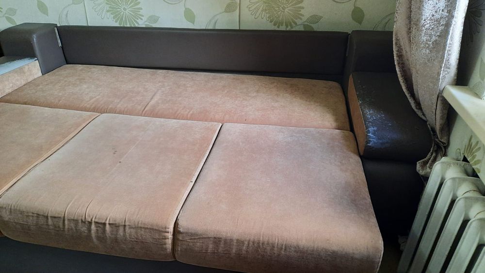 Диван б/у продам