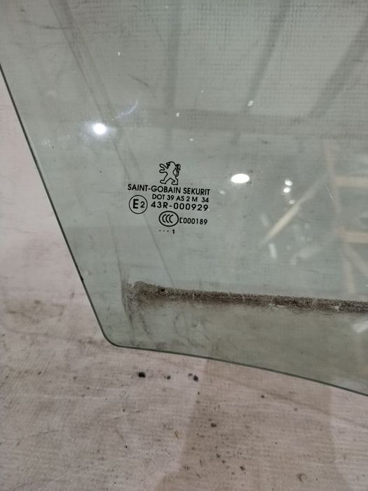 Geam usa dreapta fata, Peugeot 508, 2011, 2012, 2013, 2014, 2015, 2016, 2017, 2018.