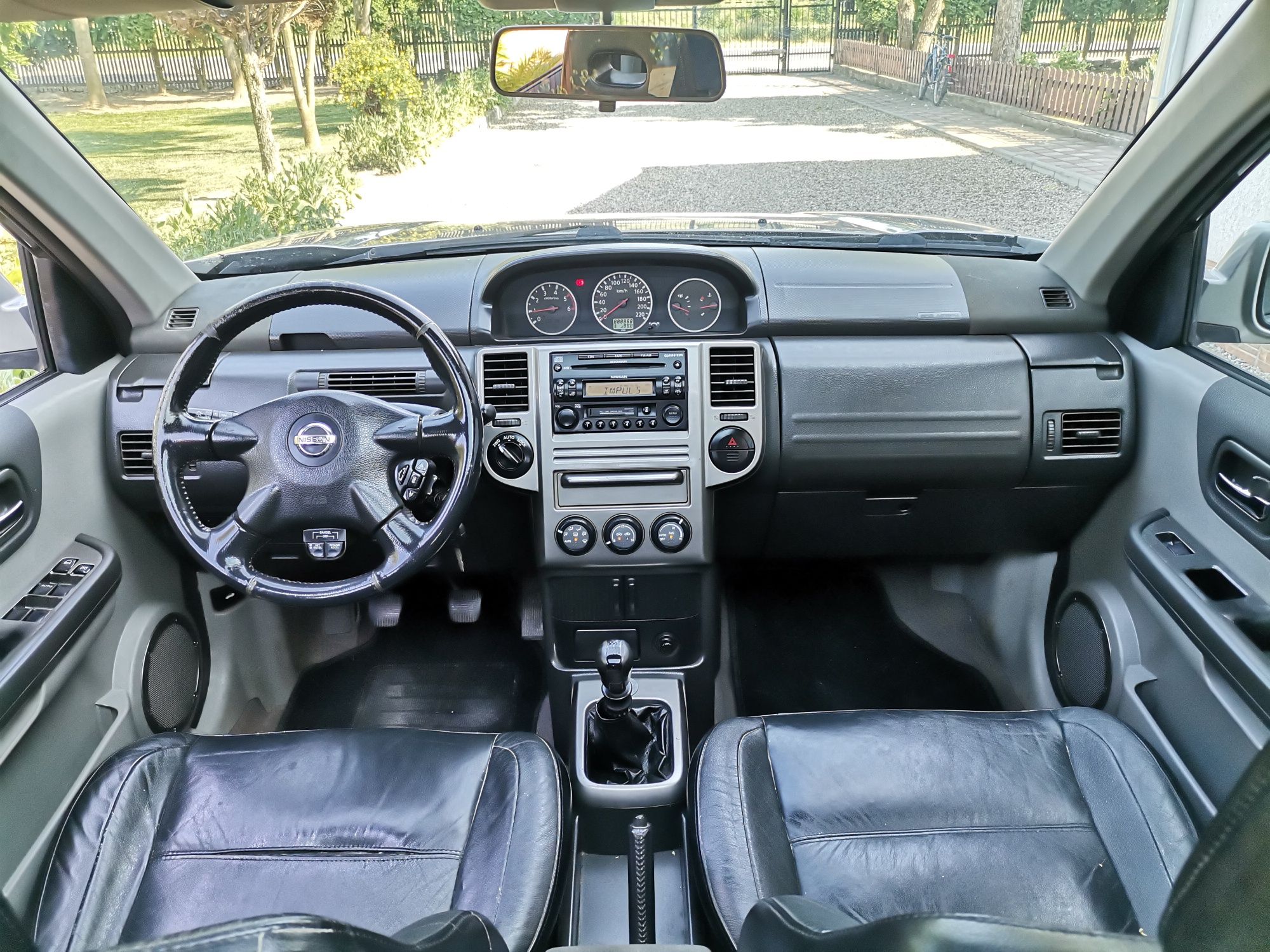 Nissan X-trail T30 2.2 dci 4x4 an 2004 A/C Trapă, piele, pilot