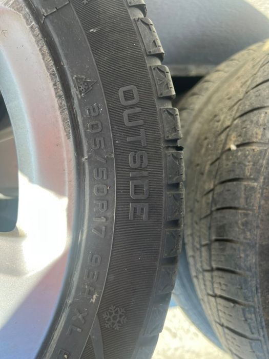 Vând jante cu cauciucuri / Audi