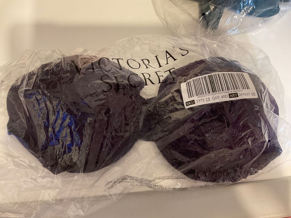 Sutiene Victoria secret originale cu eticheta