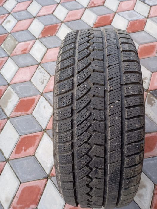 Anvelope iarna 225/50/17