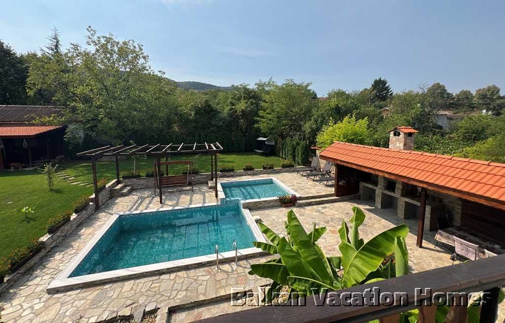 Продава се Къща в Каспичан - 255 кв.м за 726 €/кв.м - Снимка #16