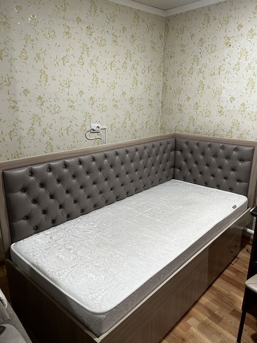 Односпальная кровать, матрас