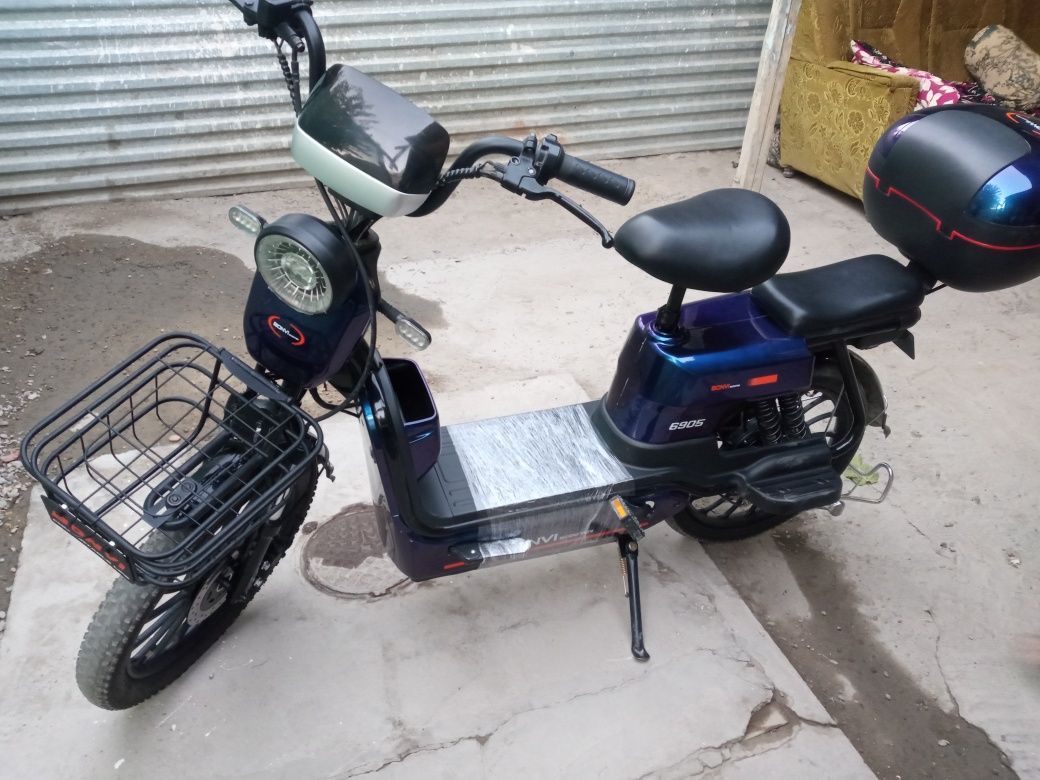 Skuter sotiladi yangi