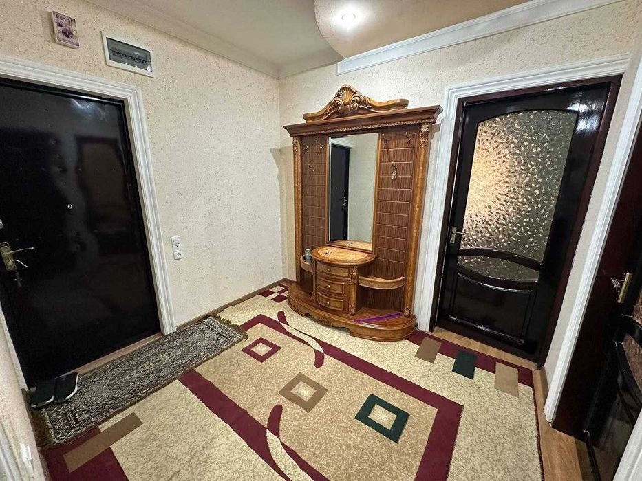 3 хоналик квартира 2 этаж шарк 1, бозорча