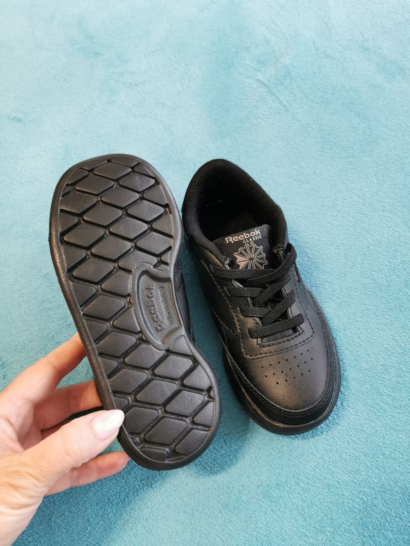 Adidași Reebok nr. 26.5 (16 cm) noi
