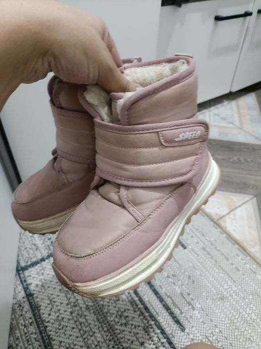 Отдам зимнюю обувь