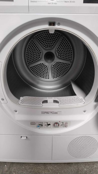 A++ Сушилня с термопомпа Siemens-Сименс 8 кг autoDry iQ300