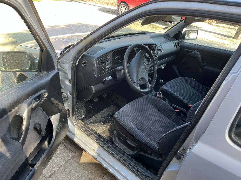 VW Golf 3 | 1.4 бензин/газ | В движение | 1500 лв