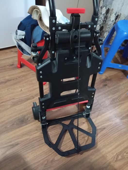 Căruț de carat marfa