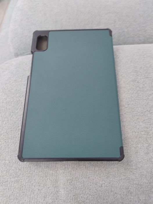 Vând tableta Lenovo M9 in stare excelenta+husa+stylus pen