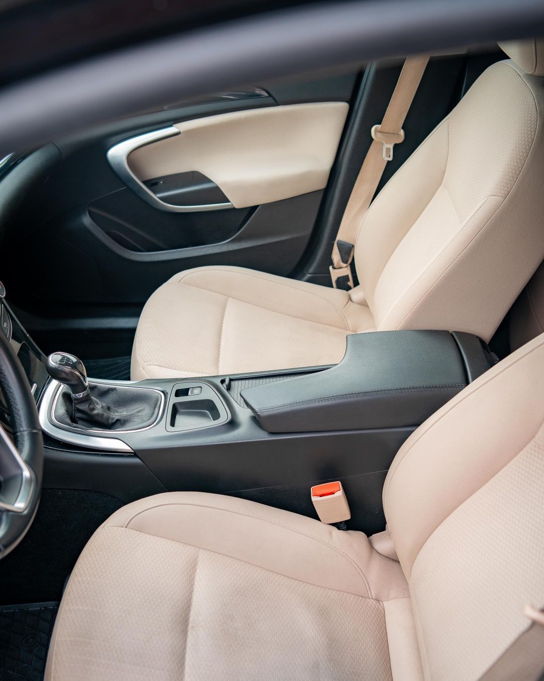Opel insignia 1.6 turbo,2014
